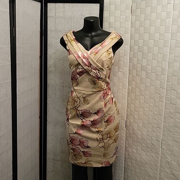 BRAND NEW ALEXA B NITES SLEEVELESS CRISSCROSS V-NECK DESIGN FLORAL SHEATH DRESS - Picture 1 of 12